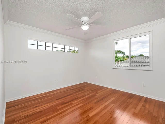 17844 NW 15th Ct, Pembroke Pines FL 33029