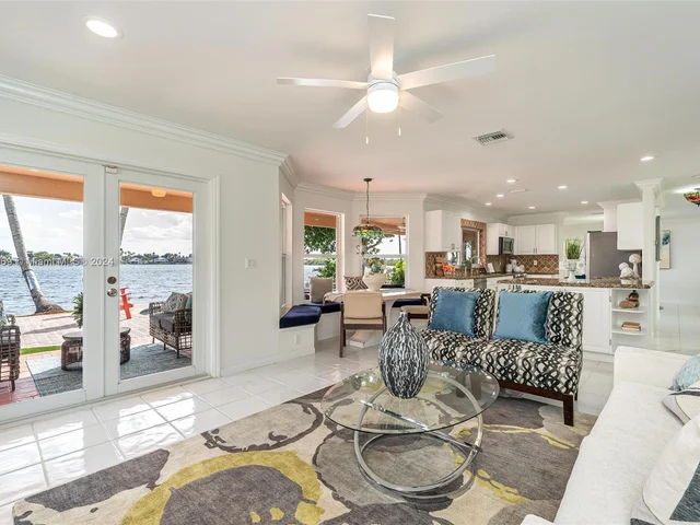 17844 NW 15th Ct, Pembroke Pines FL 33029