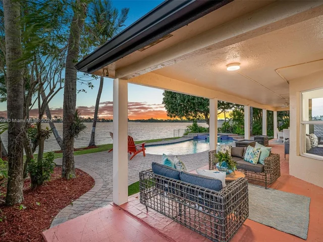 17844 NW 15th Ct, Pembroke Pines FL 33029