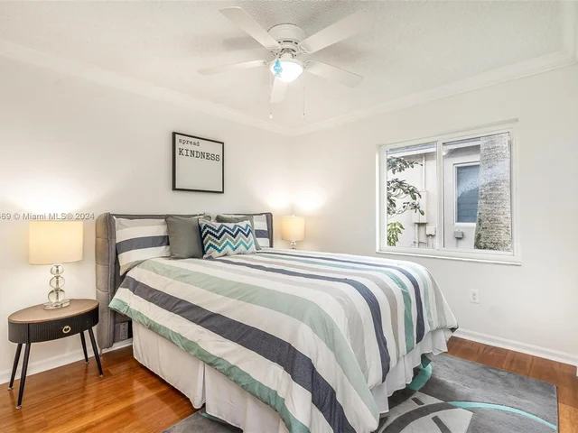 17844 NW 15th Ct, Pembroke Pines FL 33029