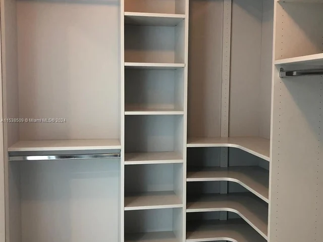 480 NE 31 Street # 3907, Miami FL 33137