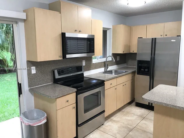 9440 SW 169th St, Palmetto Bay FL 33157