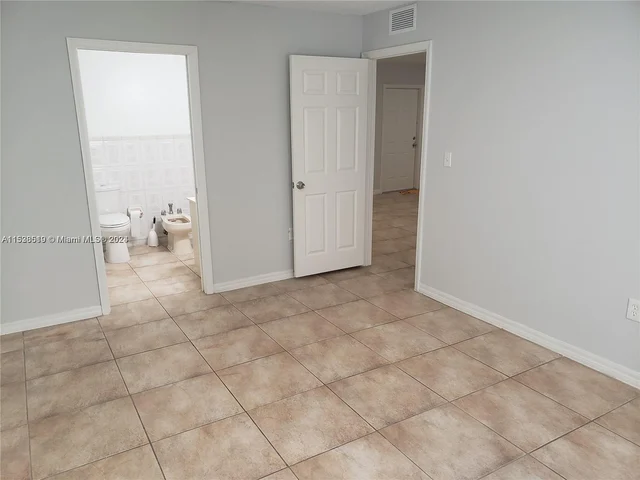 9440 SW 169th St, Palmetto Bay FL 33157