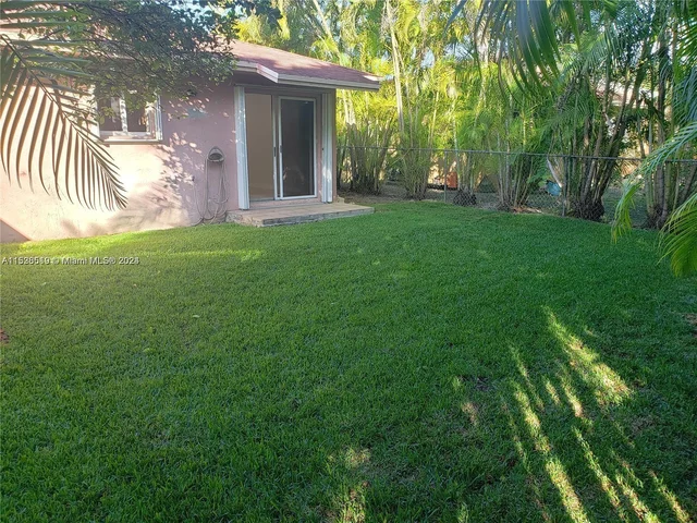 9440 SW 169th St, Palmetto Bay FL 33157