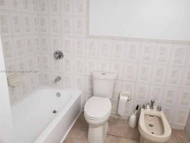 9440 SW 169th St, Palmetto Bay FL 33157