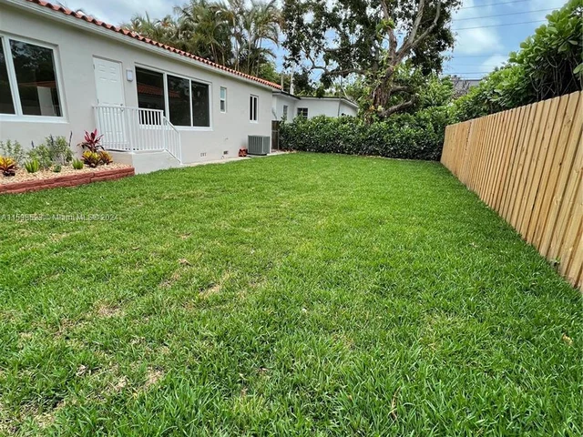 110 SW 30th Rd, Miami FL 33129