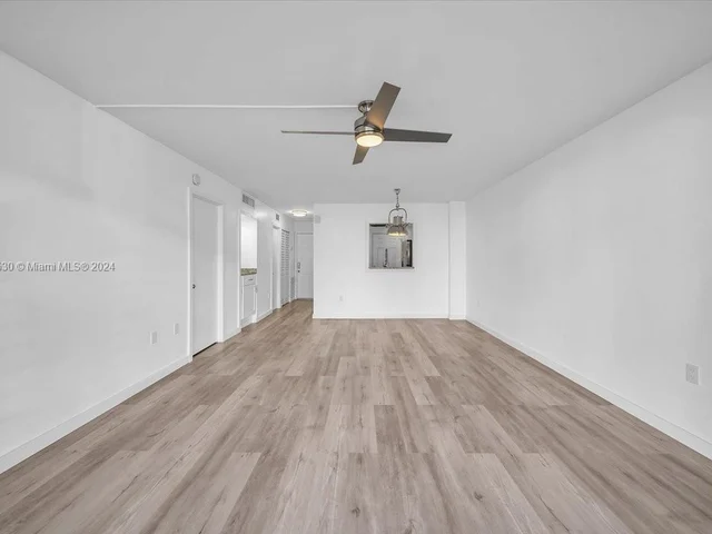 3725 NE 169th St # 105, North Miami Beach FL 33160