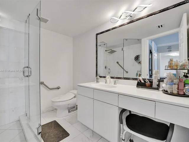 3530 Mystic Pointe Dr # 2002, Aventura FL 33180