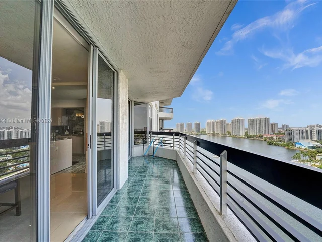 3530 Mystic Pointe Dr # 2002, Aventura FL 33180