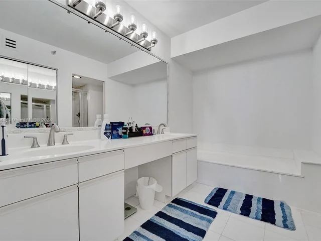 3530 Mystic Pointe Dr # 2002, Aventura FL 33180