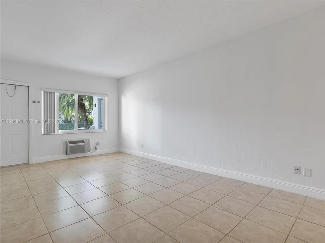 1075 101st St # 4, Bay Harbor Islands FL 33154