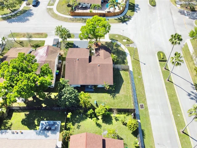 3250 NW 106th Ave, Sunrise FL 33351