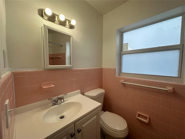 1821 Thomas St # 6, Hollywood FL 33020