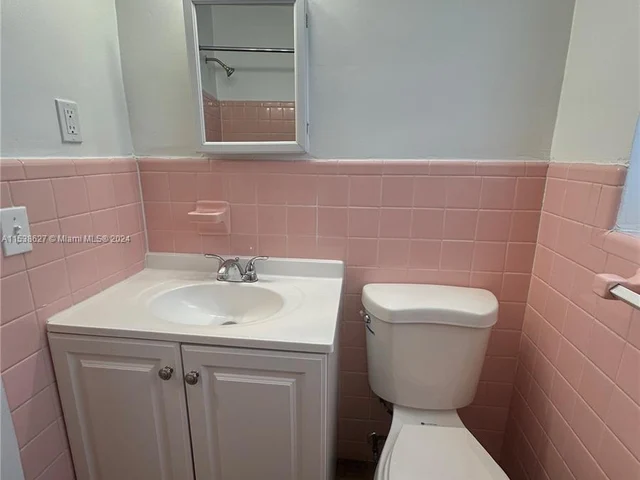 1821 Thomas St # 6, Hollywood FL 33020