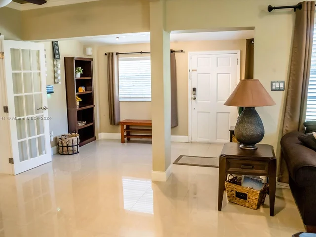 1798 NE 176th St, North Miami Beach FL 33162