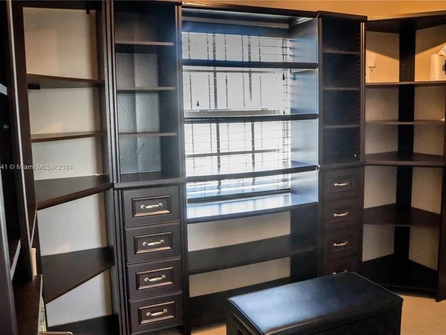 1798 NE 176th St, North Miami Beach FL 33162