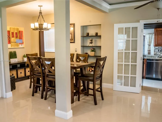 1798 NE 176th St, North Miami Beach FL 33162