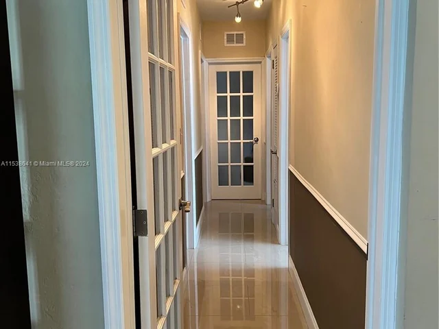 1798 NE 176th St, North Miami Beach FL 33162