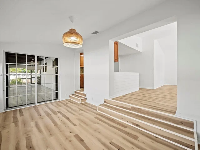 3353 Charles Ave, Miami FL 33133