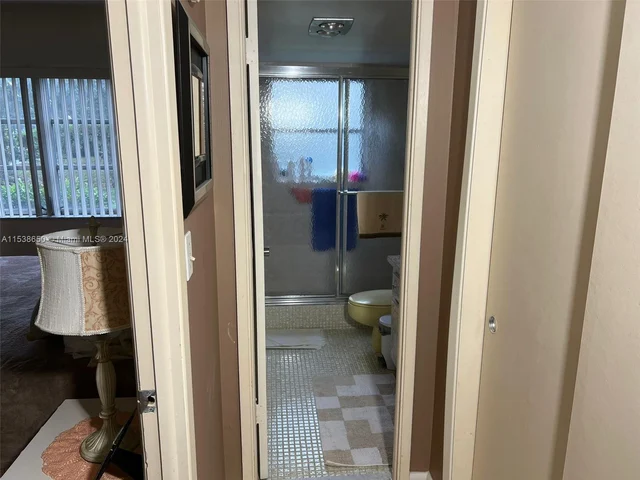 3200 N Palm Aire Dr # 101, Pompano Beach FL 33069