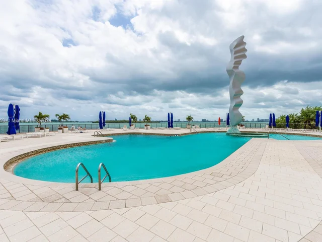 1800 NE 114th St # 706, Miami FL 33181