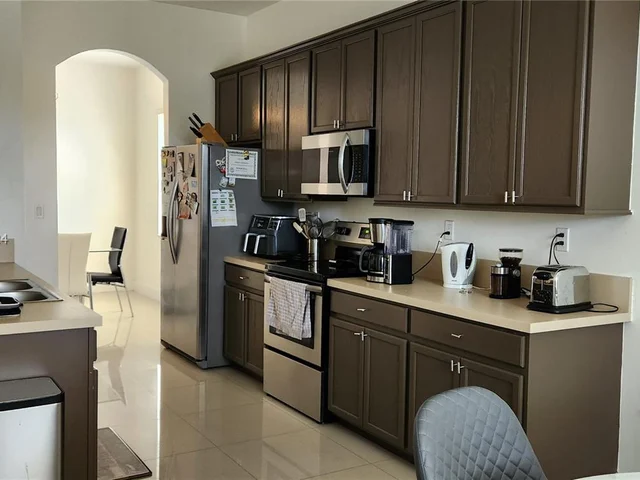 19100 Seneca Ave, Weston FL 33332