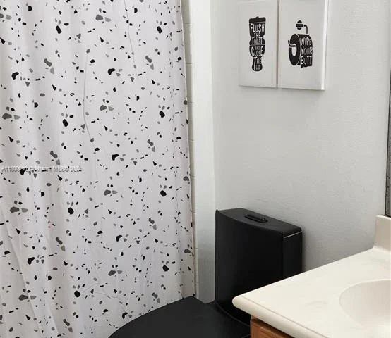 19100 Seneca Ave, Weston FL 33332