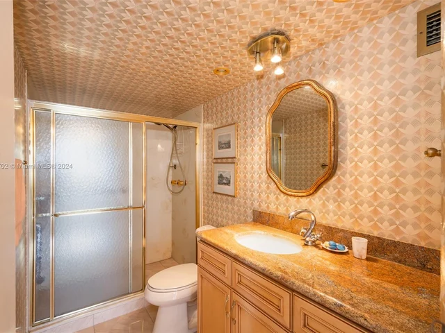 1833 S Ocean Dr # 1412, Hallandale Beach FL 33009