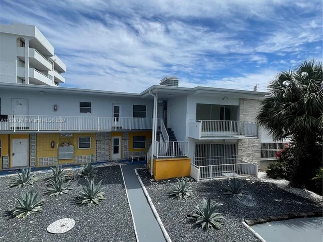 7271 Gary Ave # 21, Miami Beach FL 33141
