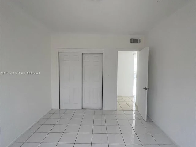 7271 Gary Ave # 21, Miami Beach FL 33141