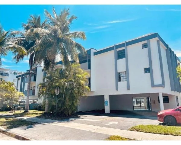 3582 NE 171st St # 201, North Miami Beach FL 33160