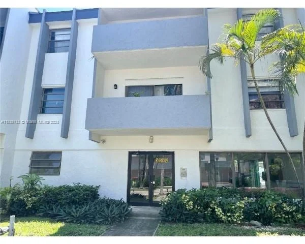 3582 NE 171st St # 201, North Miami Beach FL 33160