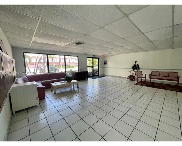 3582 NE 171st St # 201, North Miami Beach FL 33160