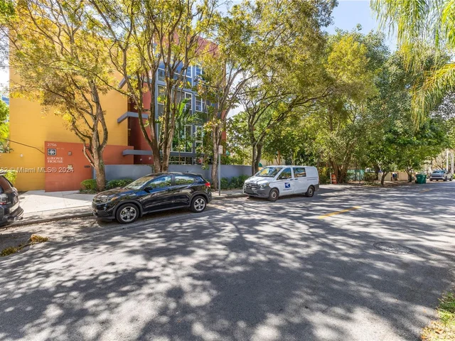 2756 Day Ave # 401, Miami FL 33133