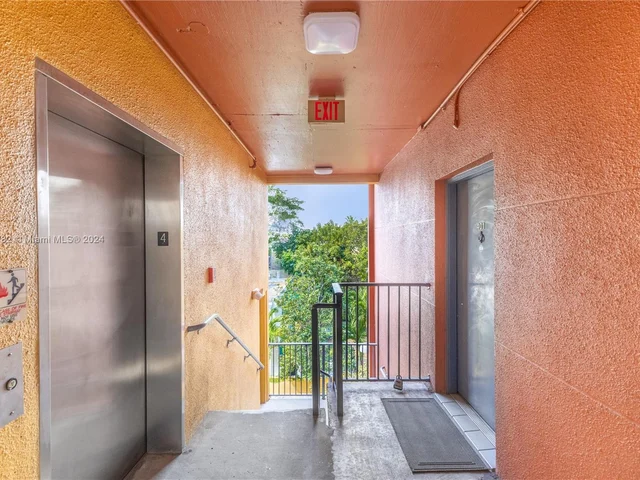 2756 Day Ave # 401, Miami FL 33133