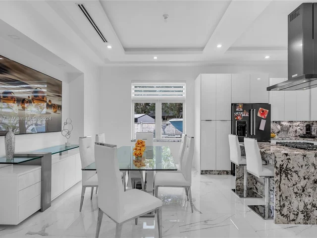 5815 SW 107th Pl, Miami FL 33173