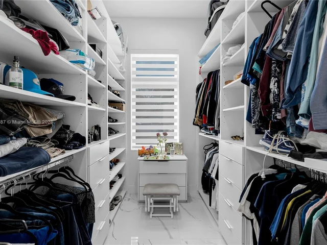 5815 SW 107th Pl, Miami FL 33173