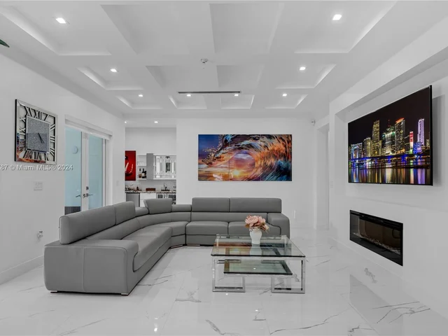 5815 SW 107th Pl, Miami FL 33173