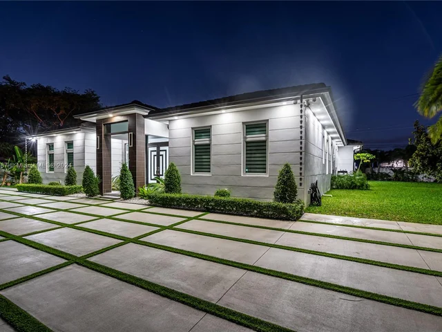 5815 SW 107th Pl, Miami FL 33173