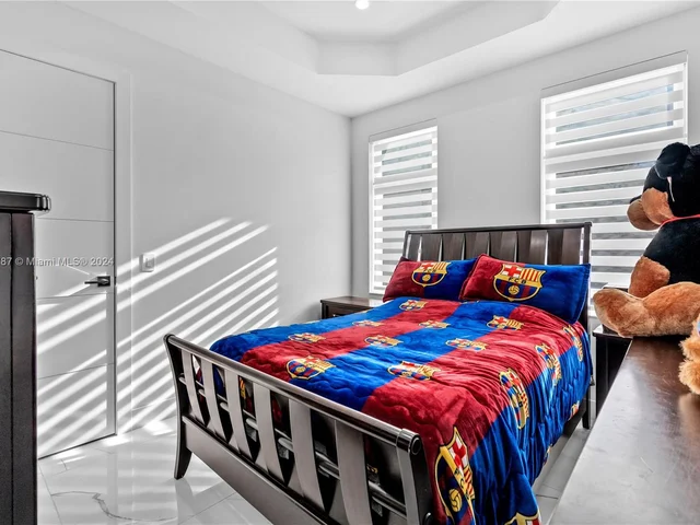 5815 SW 107th Pl, Miami FL 33173