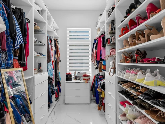 5815 SW 107th Pl, Miami FL 33173