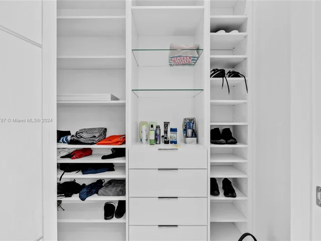 5815 SW 107th Pl, Miami FL 33173