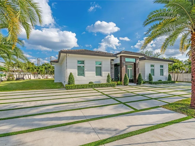 5815 SW 107th Pl, Miami FL 33173