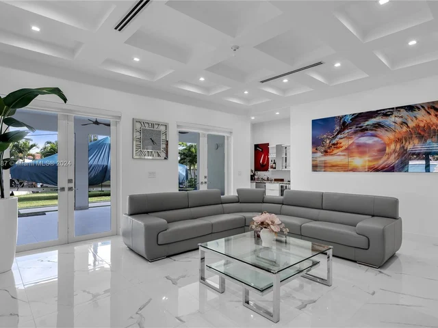 5815 SW 107th Pl, Miami FL 33173