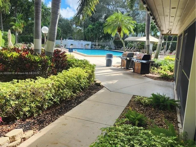 3507 Oaks Way # 505, Pompano Beach FL 33069