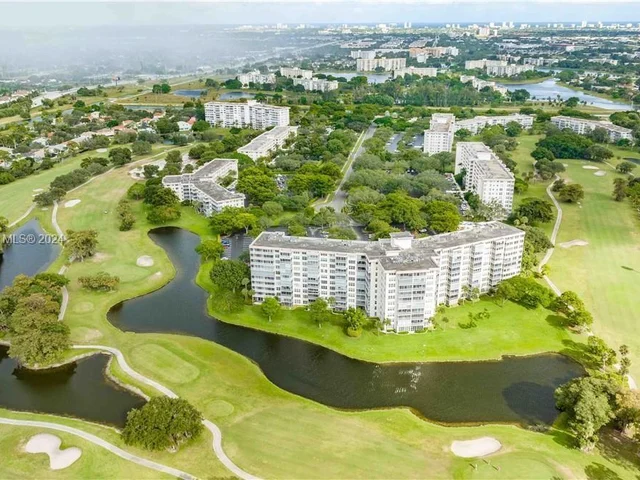 3507 Oaks Way # 505, Pompano Beach FL 33069