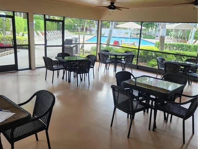 3507 Oaks Way # 505, Pompano Beach FL 33069