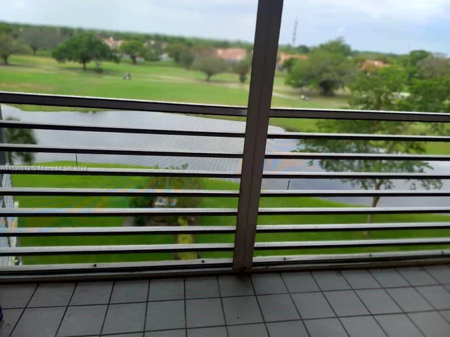 3507 Oaks Way # 505, Pompano Beach FL 33069