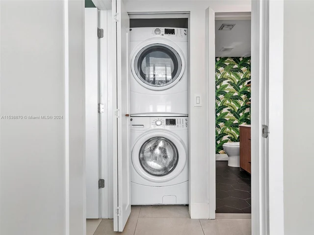 350 NE 24th St, Miami FL 33137