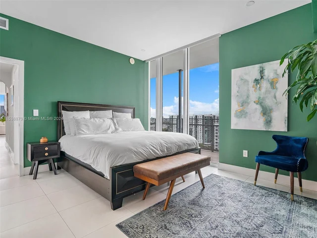 350 NE 24th St, Miami FL 33137